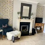 Elegant Townhouse Steps From Historic Castle * Birr