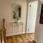 Elegant Townhouse Steps From Historic Castle Tatil Evi