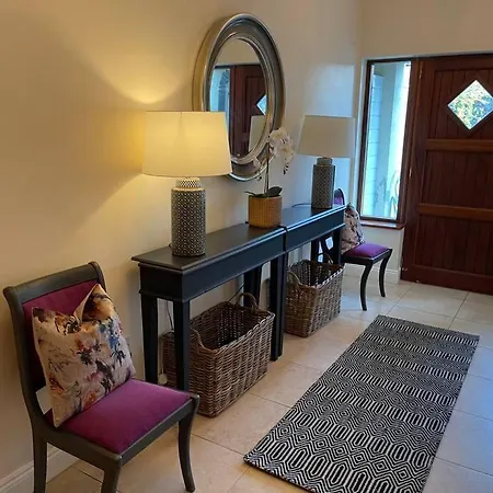 Elegant Townhouse Steps From Historic Castle * Birr