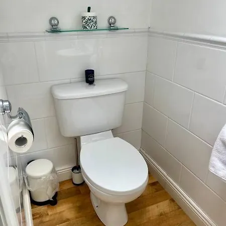 Casa vacanze Elegant Townhouse Steps From Historic Castle