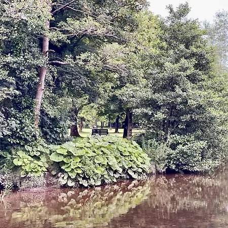 Elegant Townhouse Steps From Historic Castle Casa vacanze *