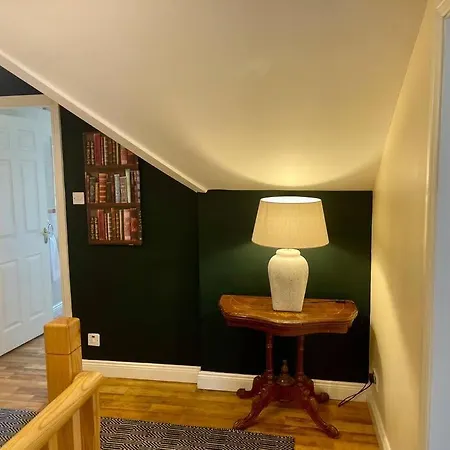 Elegant Townhouse Steps From Historic Castle * Birr