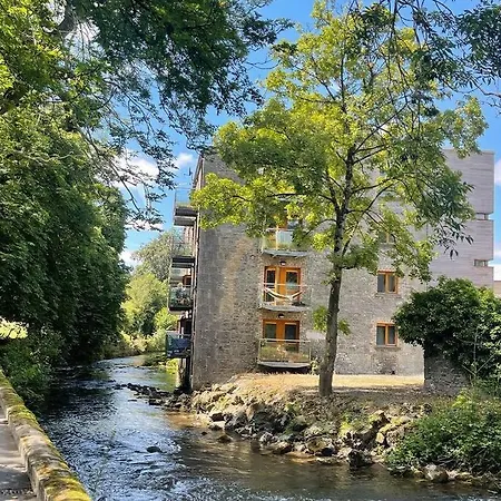 Elegant Townhouse Steps From Historic Castle * Birr