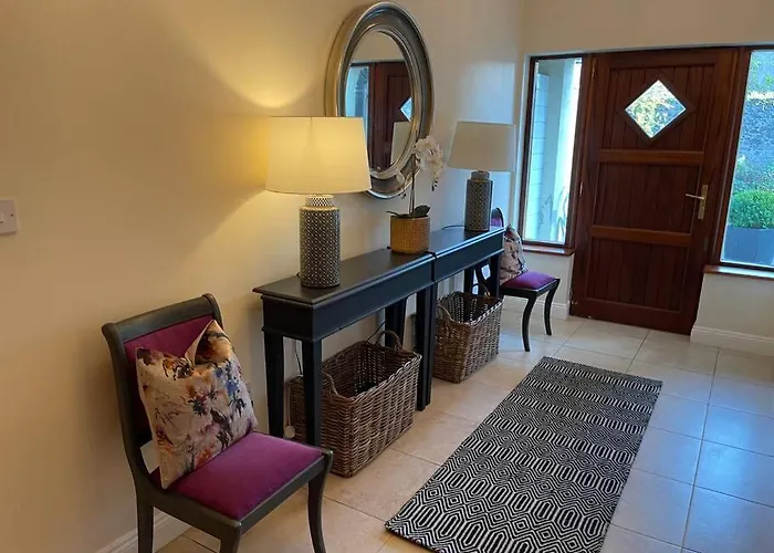 Elegant Townhouse Steps From Historic Castle * Birr