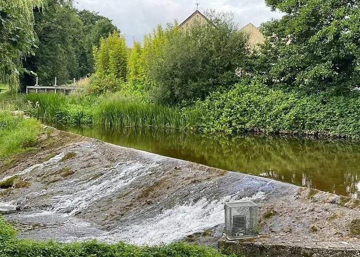 Elegant Townhouse Steps From Historic Castle Vakantiehuis Birr