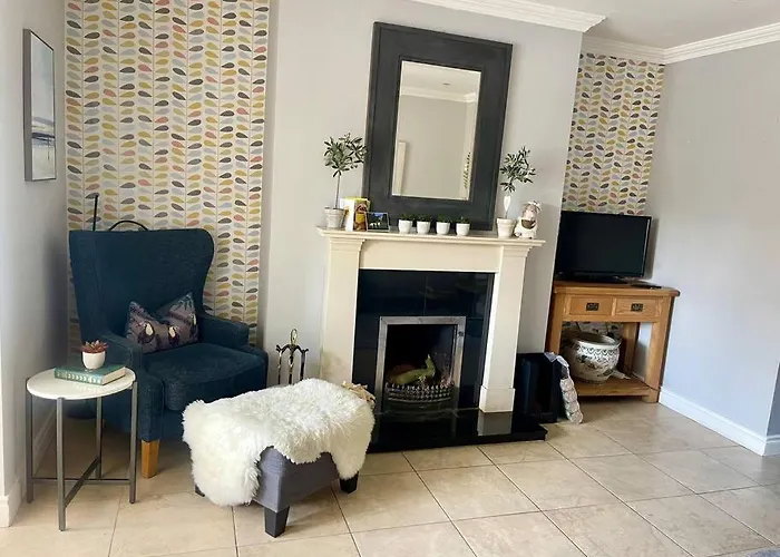 Elegant Townhouse Steps From Historic Castle * Birr